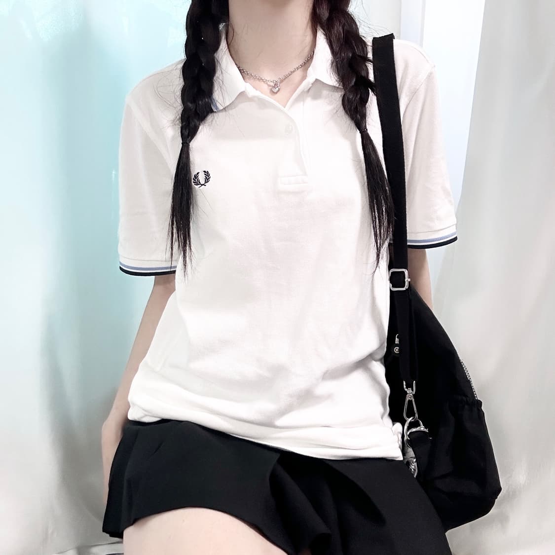 프레드페리 자수로고 화이트 카라티 상품이미지1