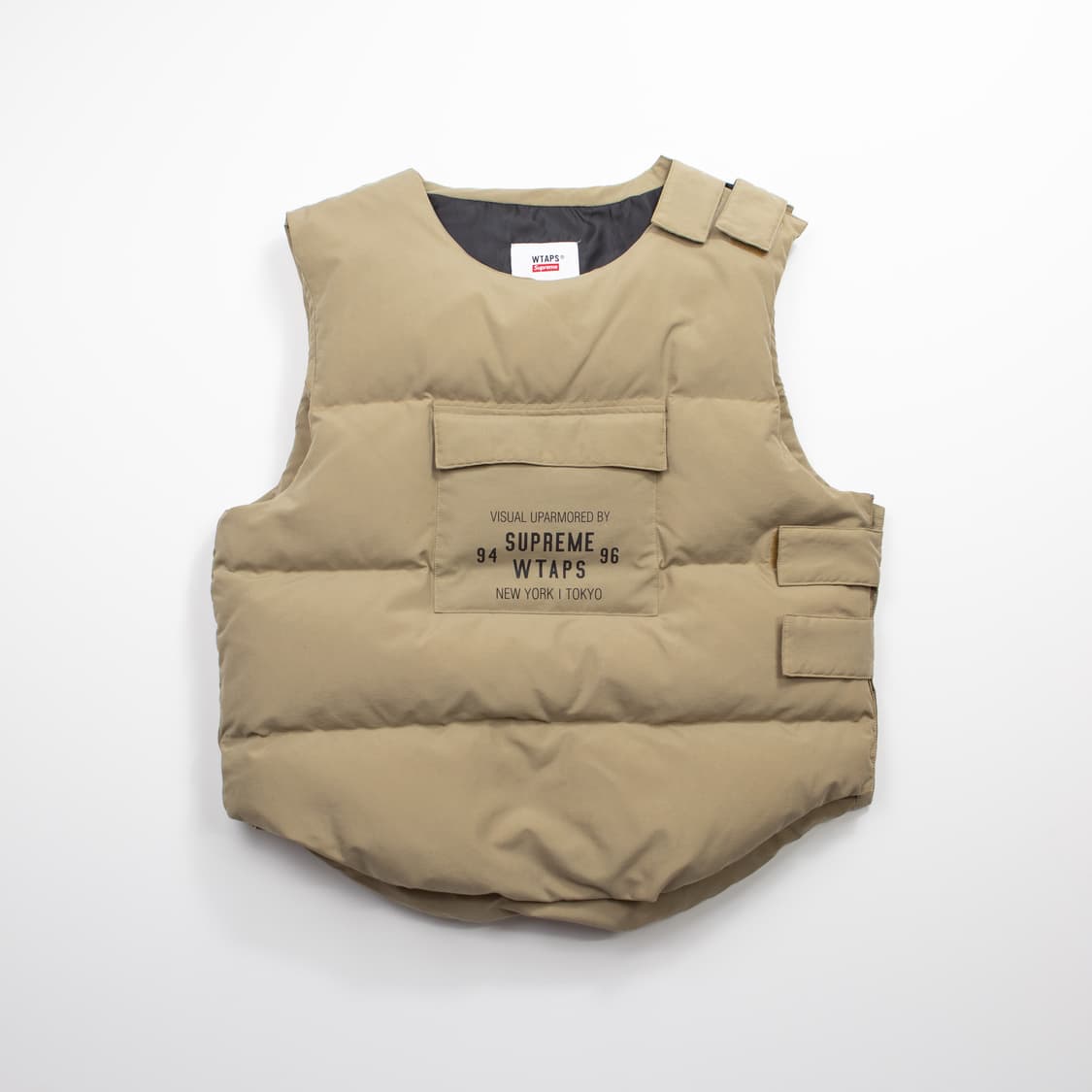 21FW 슈프림 x 더블탭스 텍티컬 다운 베스트 상품이미지1