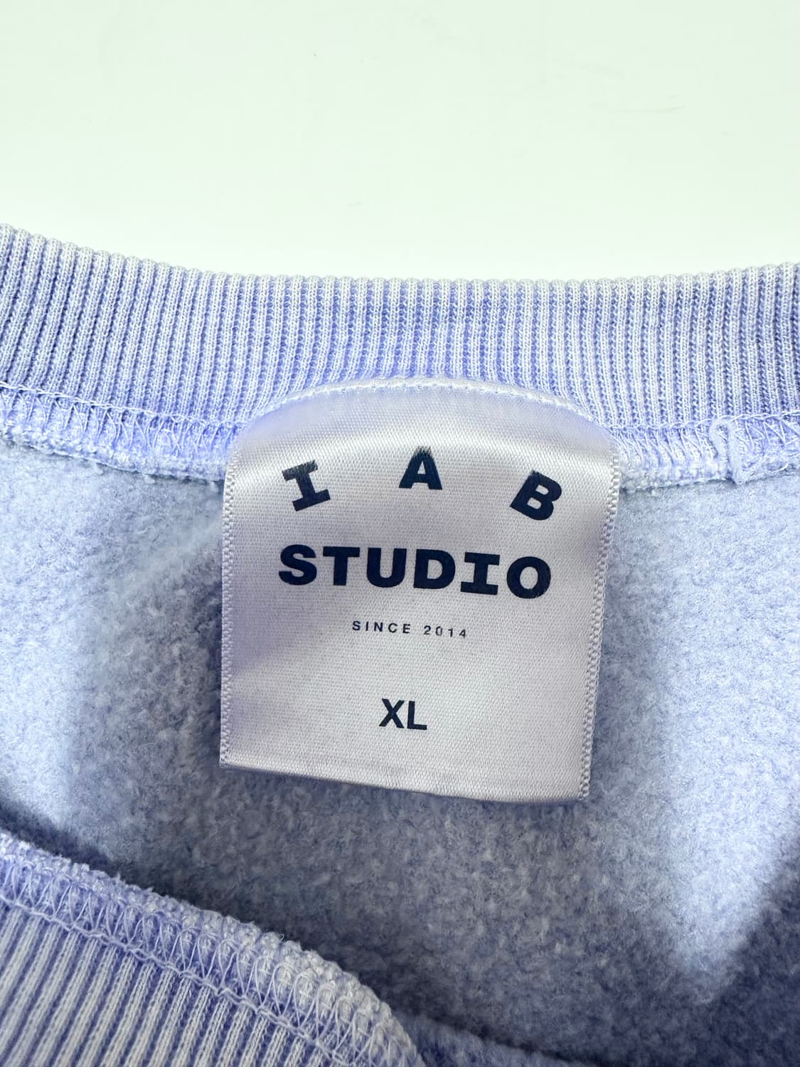 아이앱 스튜디오 피그먼트 맨투맨 상품이미지6