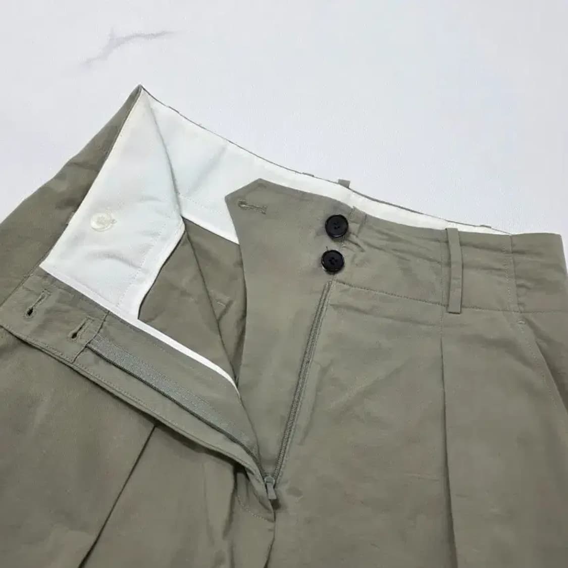 구호 베이지 핀턱 와이드 팬츠 상품이미지7