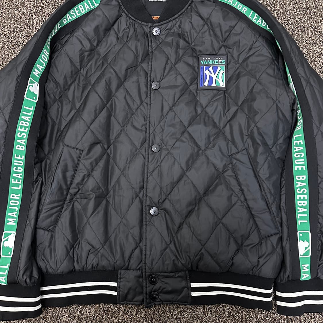 MLB 엠엘비 뉴욕 양키스 퀼팅 야구 점퍼 95(M) 상품이미지3