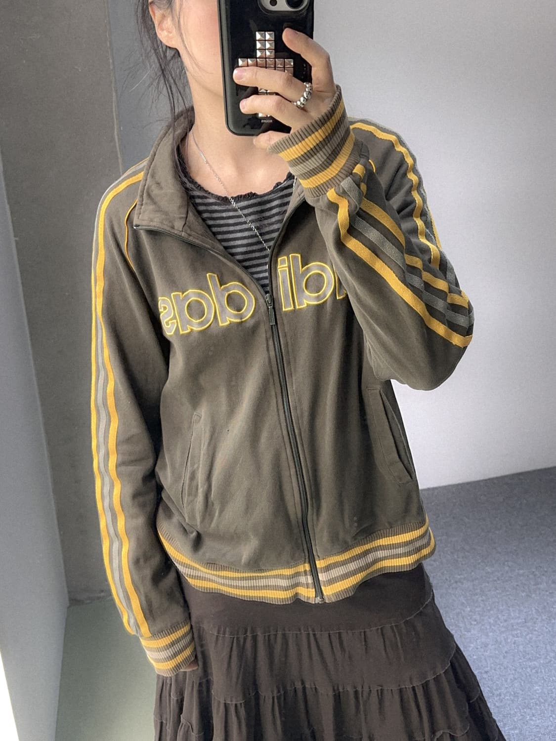 adidas khaki track zip up 상품이미지3