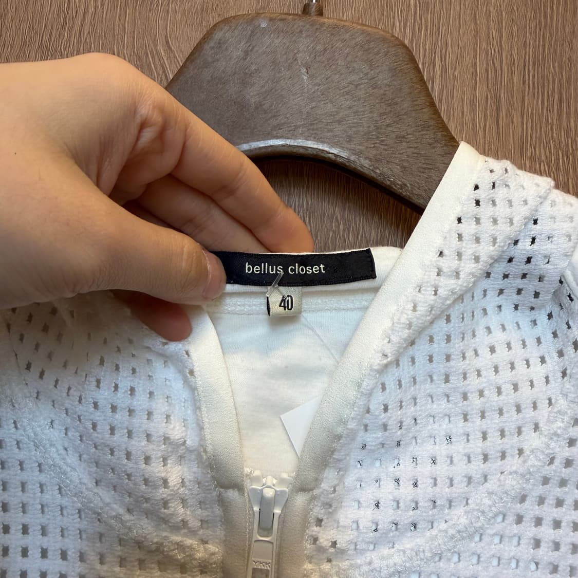 빈티지 메쉬 크롭 후드 집업 더블 포켓 디테일 레귤러핏 화이트 상품이미지5