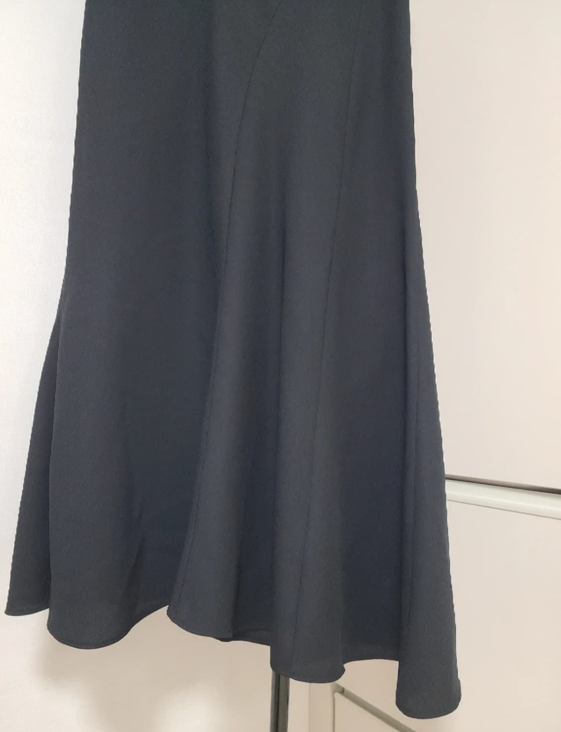 한섬 MINE 쉬폰 롱 스커트 64-94(새상품) 상품이미지3