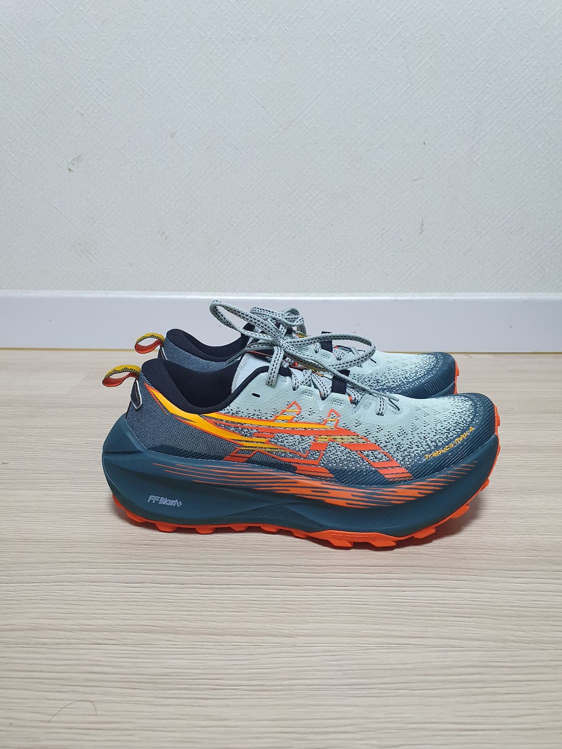 아식스 트라부코 맥스 4 트레일러닝화 255 상품이미지1