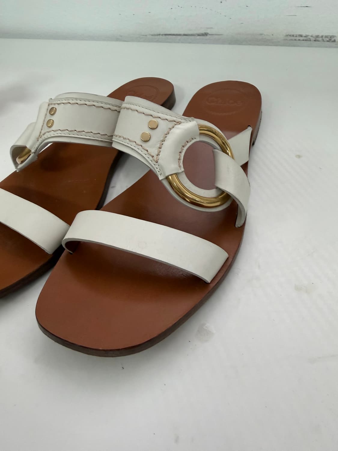 정품) 끌로에 데미 버클 레더 뮬 샌들 38.5 상품이미지3