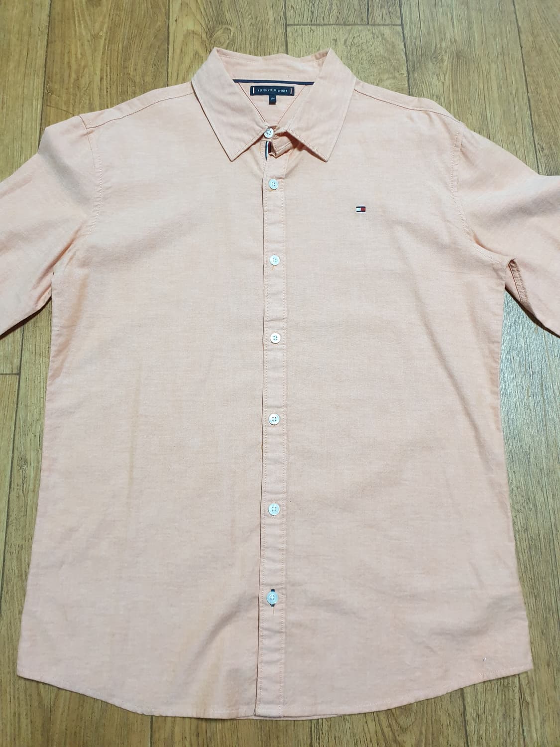 1113 타미힐피거 남방셔츠 95~100 사이즈입니다 상품이미지1