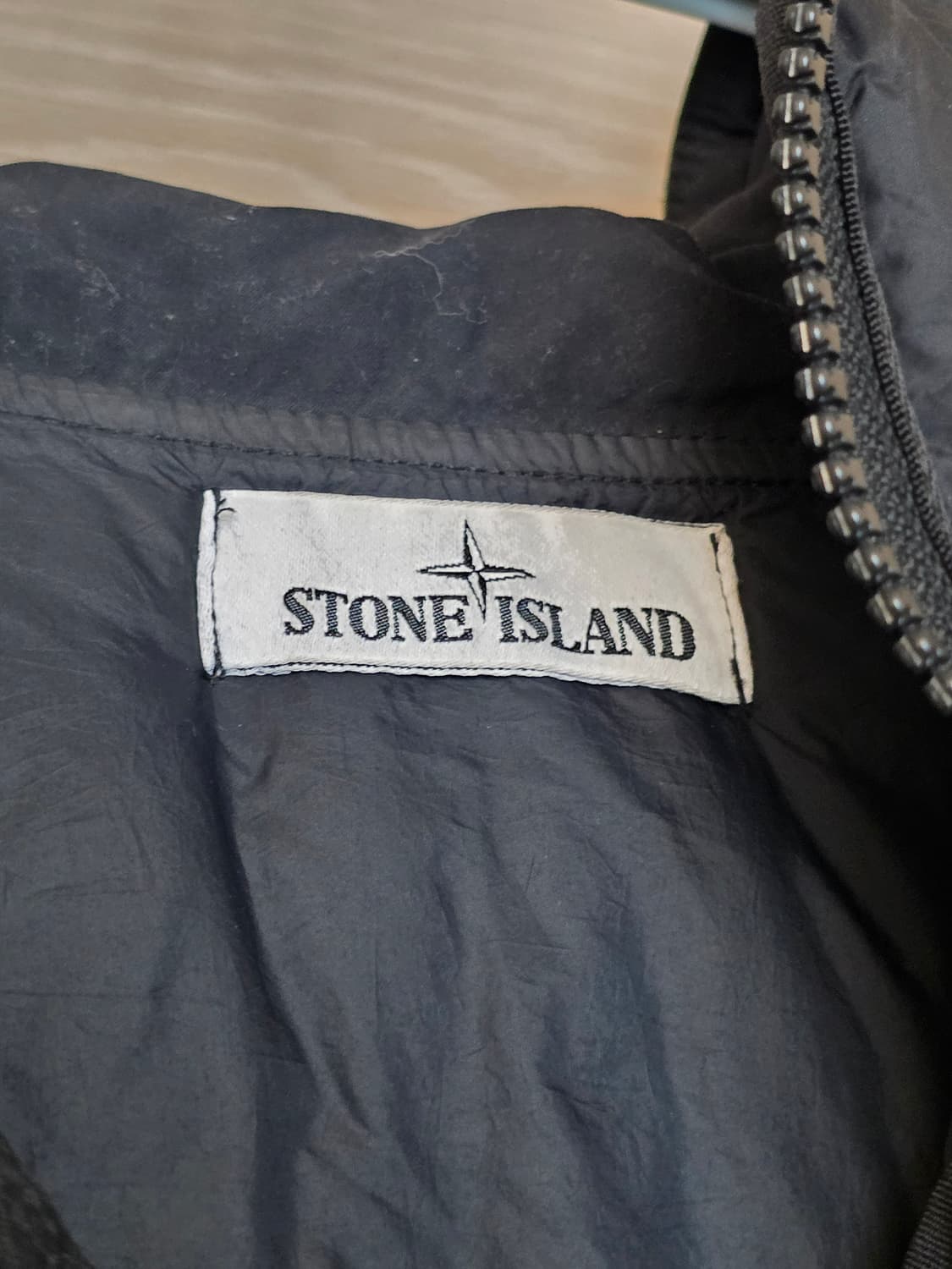 [21FW/3XL] 스톤아일랜드 크링클랩스 다운 후드 숏 패딩 상품이미지4