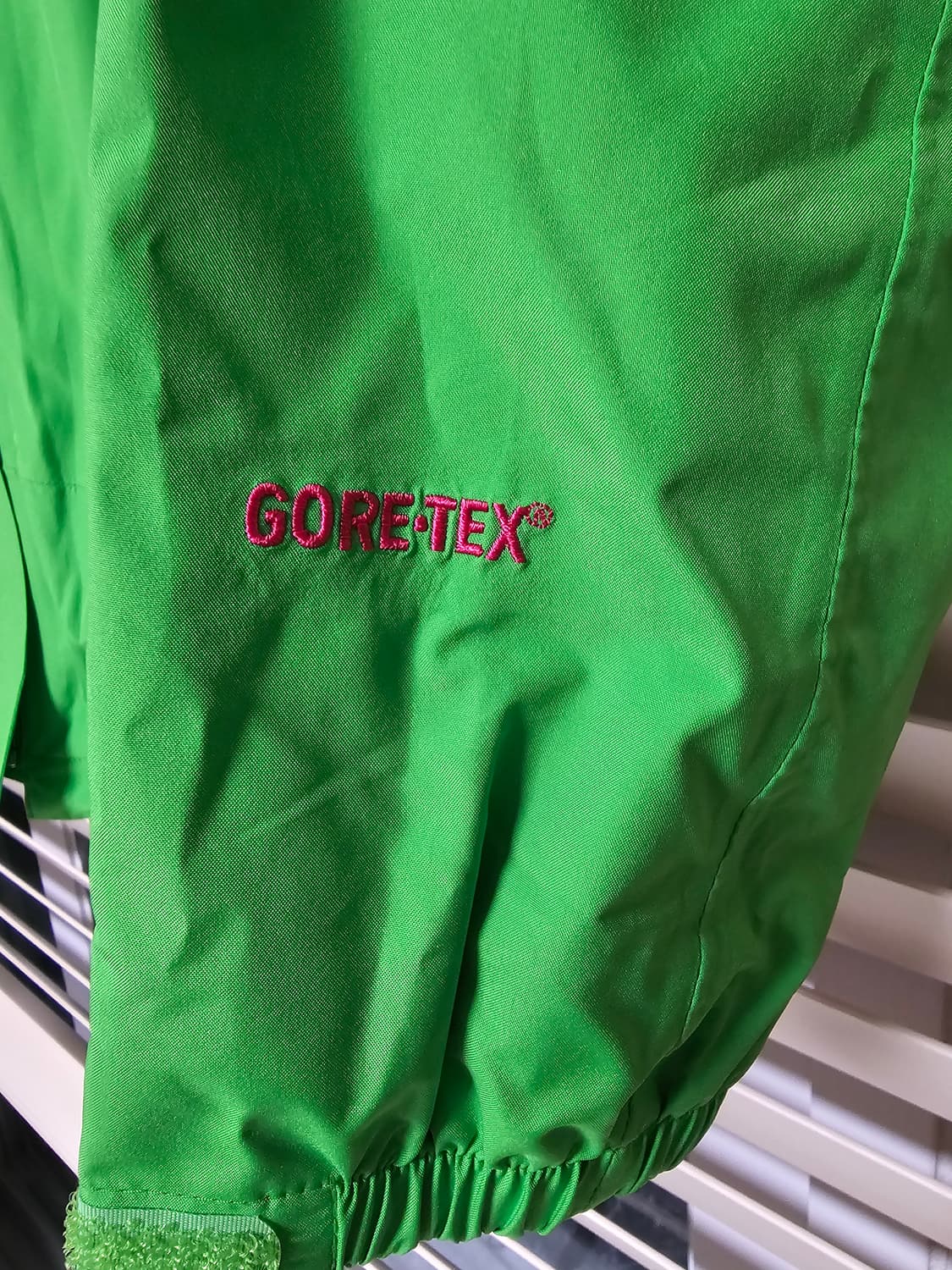 노스페이스 여성 써밋 고어텍스 바람막이 L(90) 상품이미지3