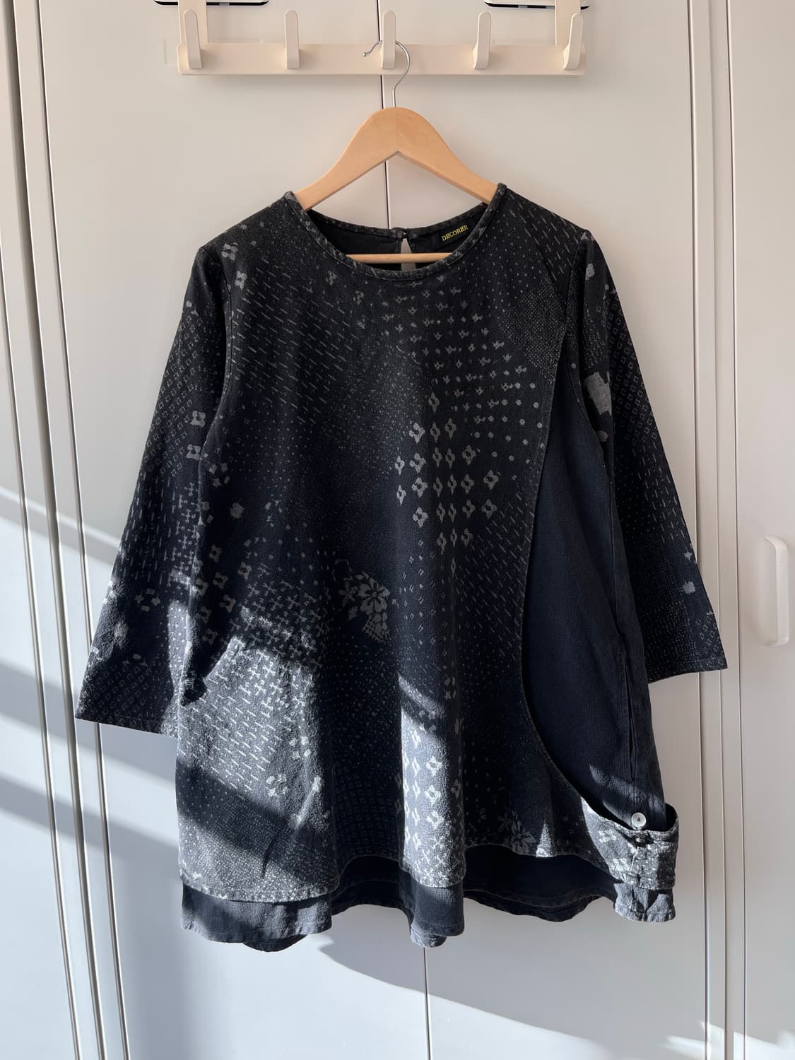 Decorer 패턴 레이어드 미디 원피스 상품이미지4