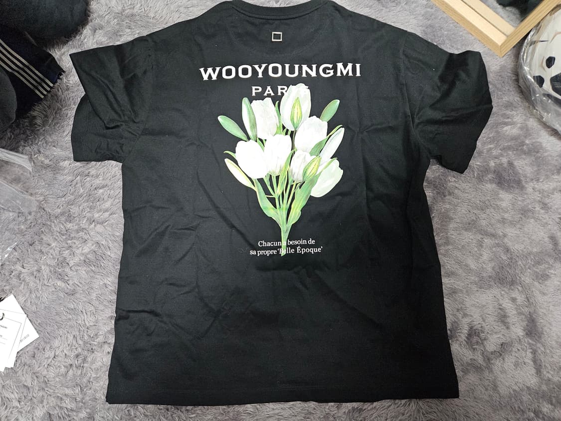 우영미 블랙 플라워 티셔츠 48 상품이미지1