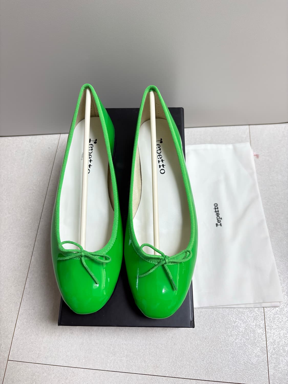 (새상품)레페토 산드리옹 플랫 38사이즈 상품이미지1