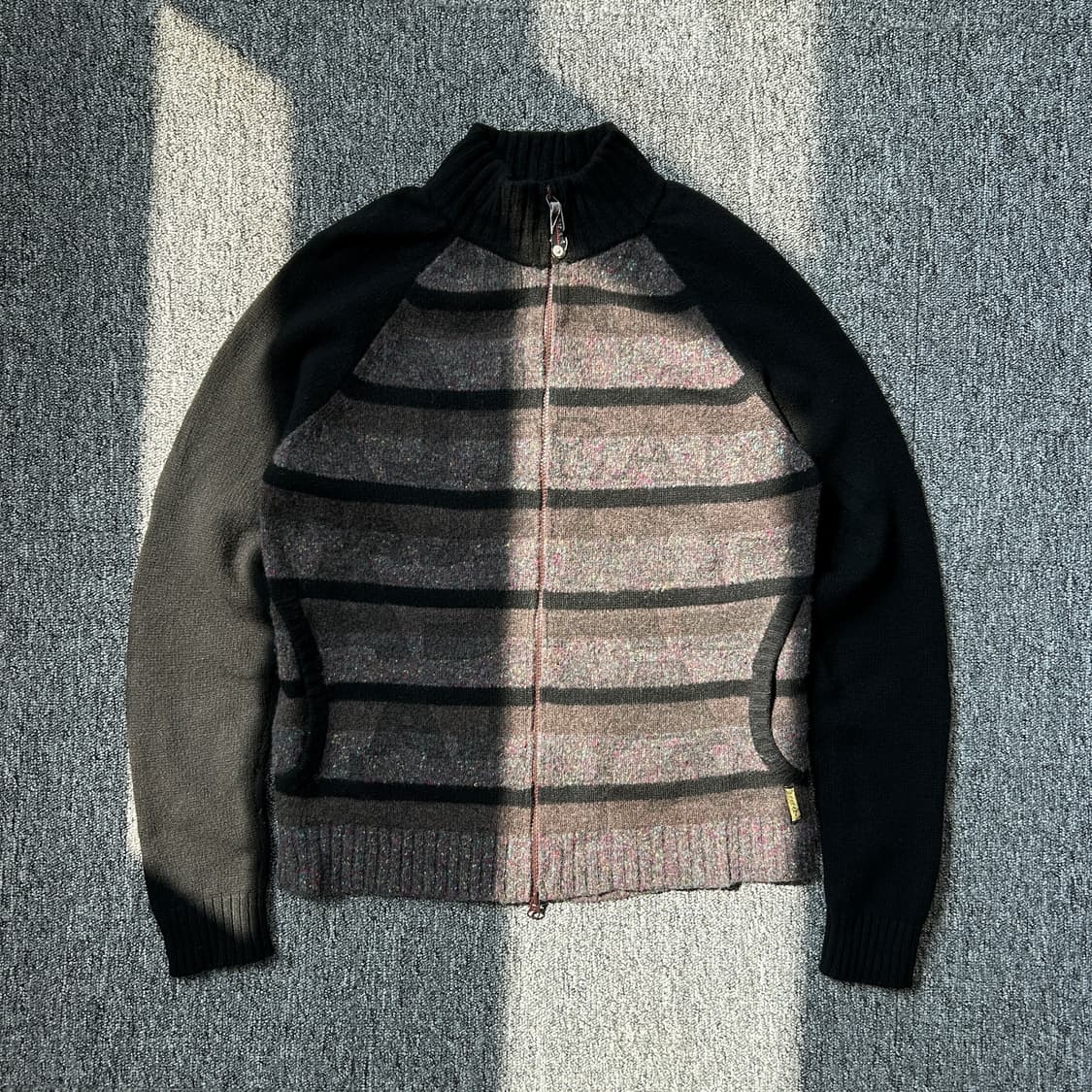 아르마니 진스 실루엣 니트 집업 상품이미지1