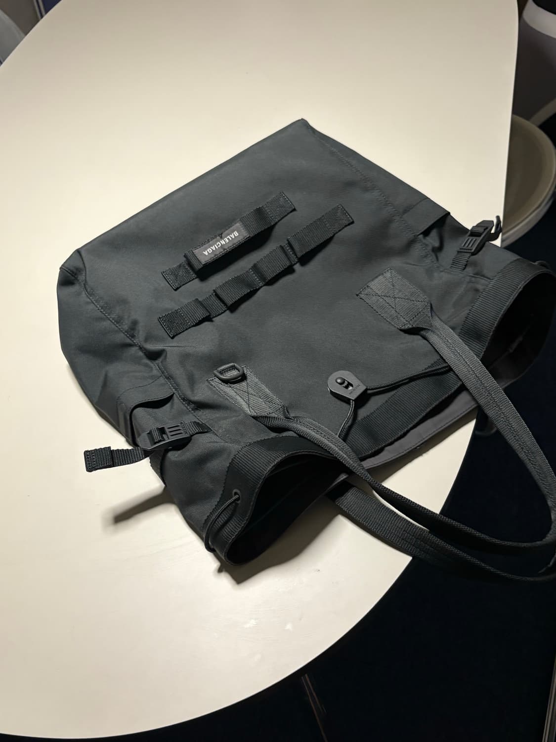 발렌시아가 아미 토트백 상품이미지2