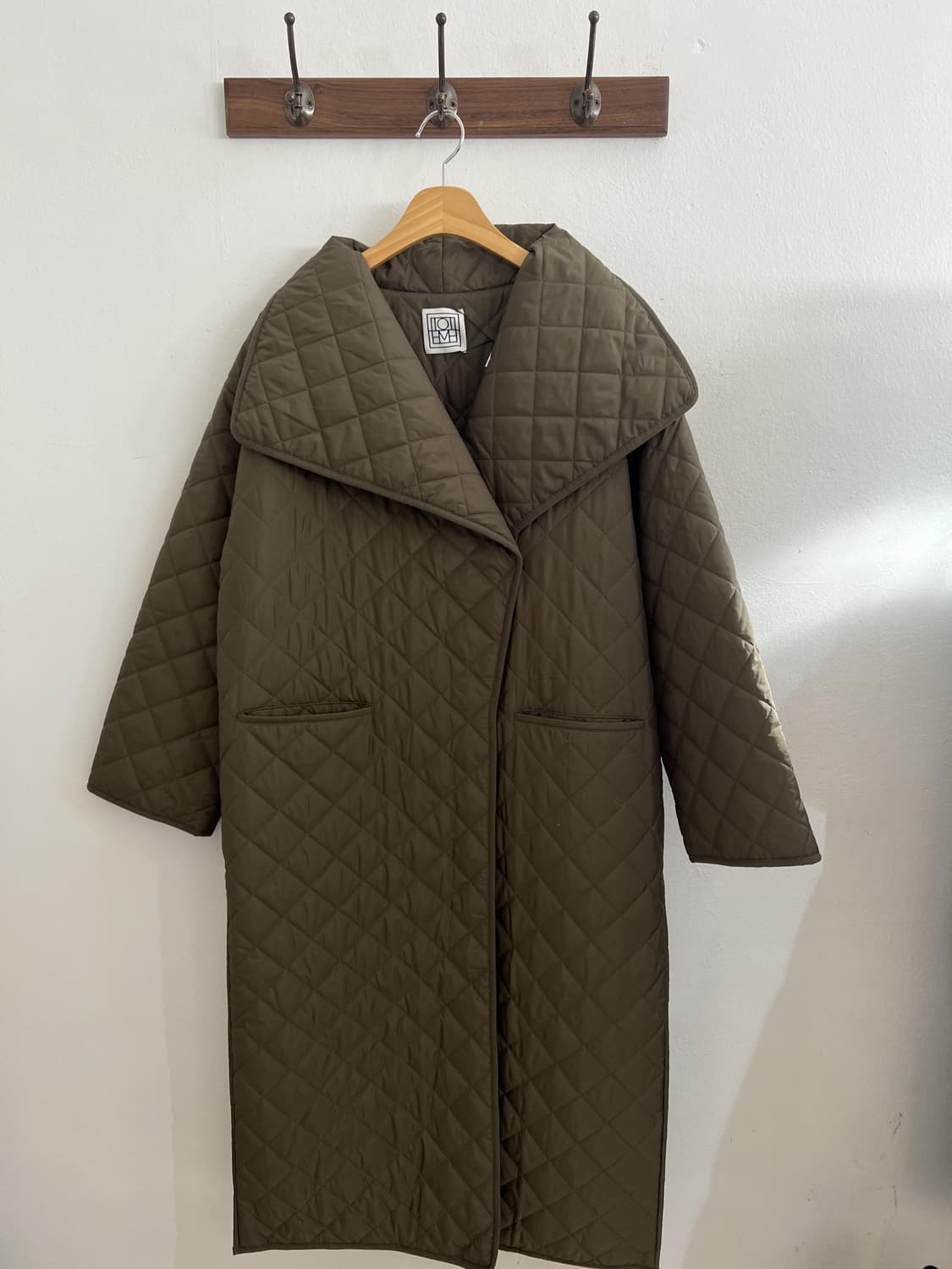 토템 코트 상품이미지1