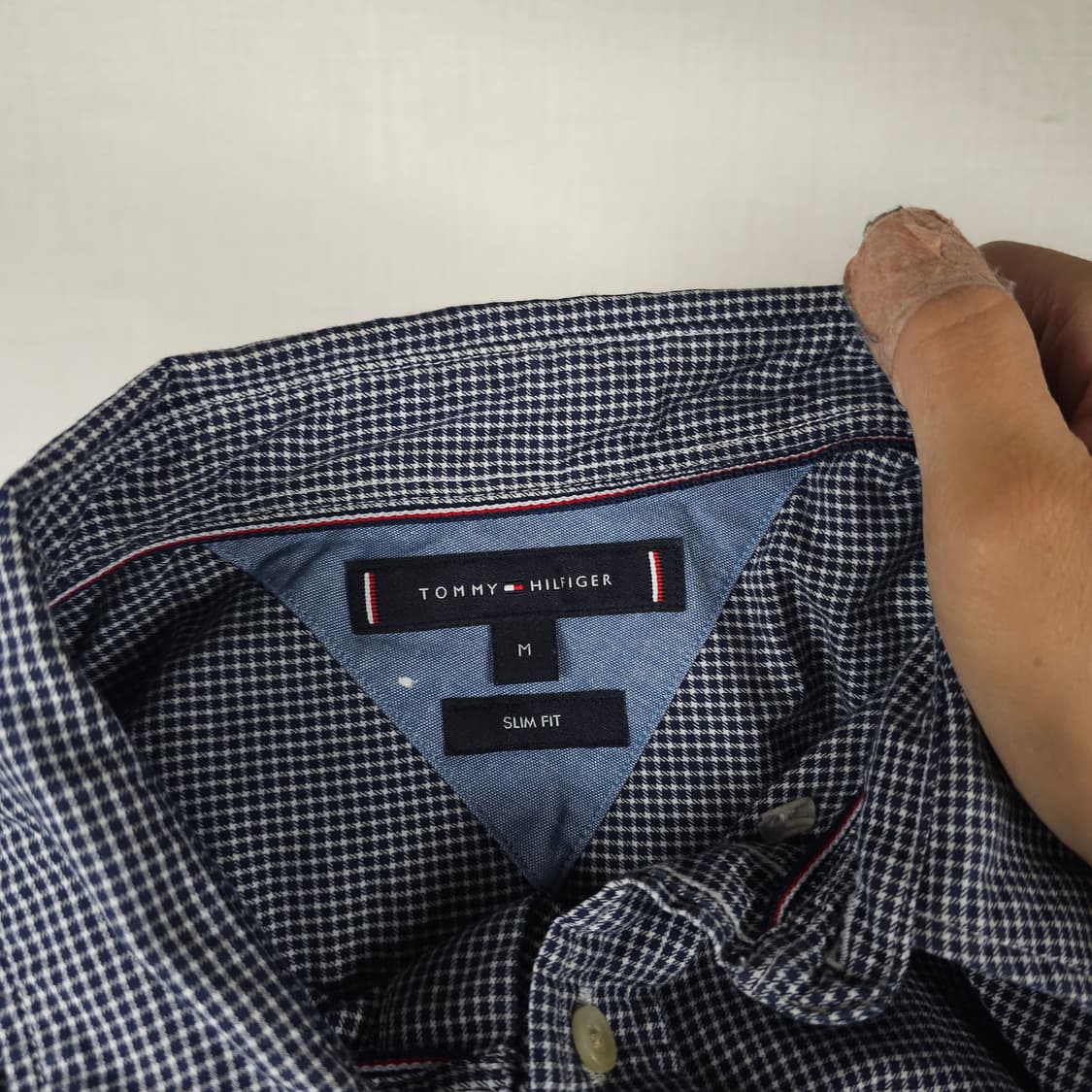 타미힐피거 긴팔남방 남자95사이즈  상품이미지3
