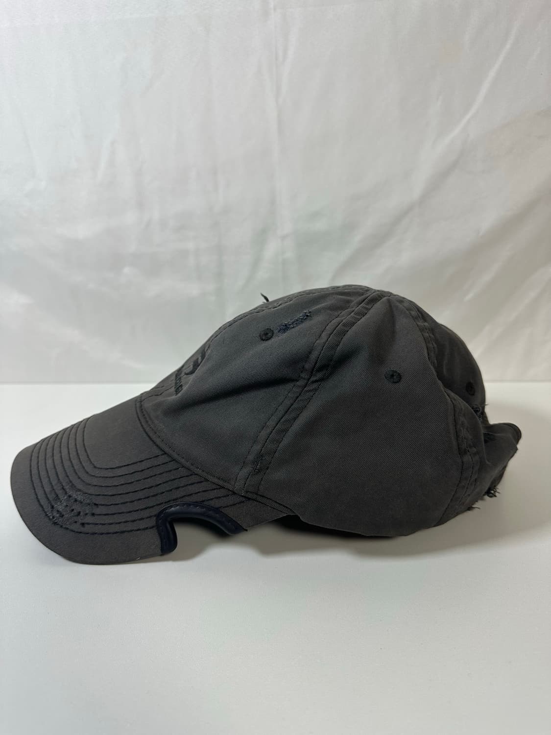 (59/L) 발렌시아가 스포티B 선페이드 볼캡 상품이미지3