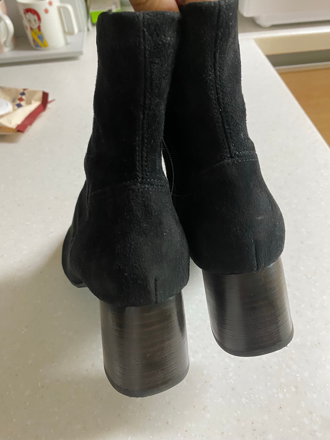 소다 블랙 스웨이드 앵클부츠 235mm 상품이미지4