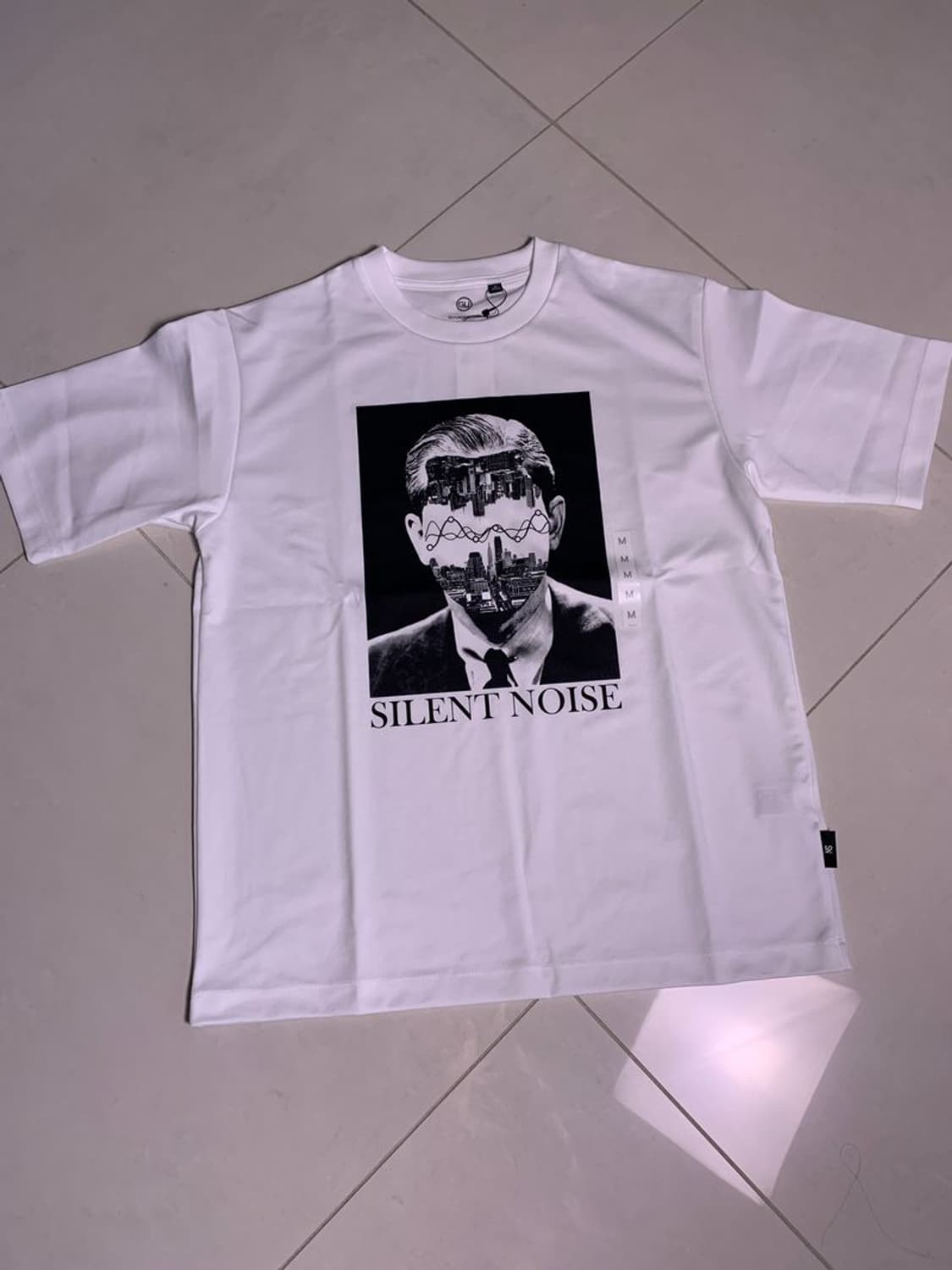 DRY PUNCH PRINT TEE 드라이 펀치 프린트 티셔츠 상품이미지1