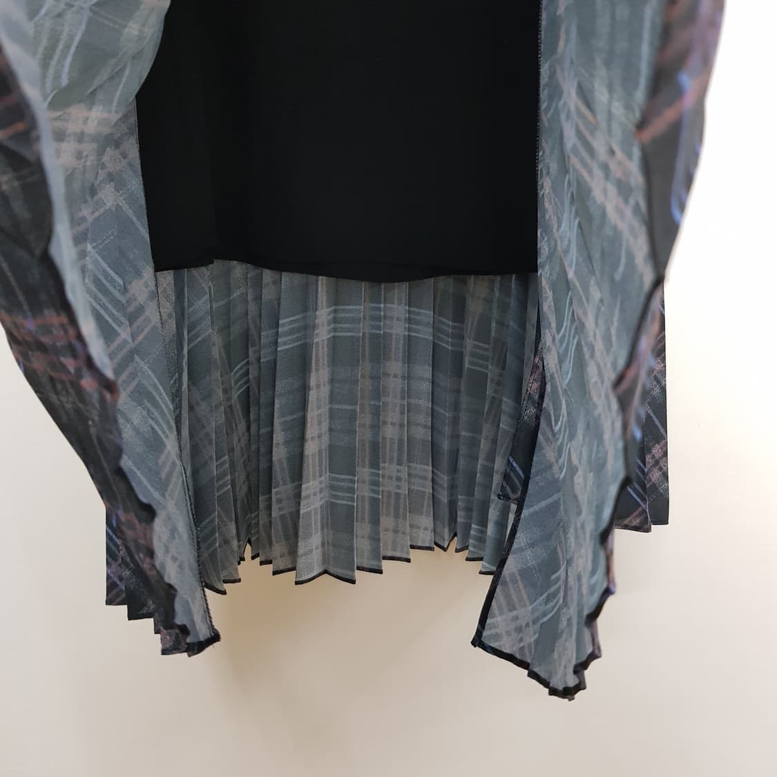 한섬 SJSJ 2021 체크 플리츠 롱스커트 64-94사이즈 상품이미지3