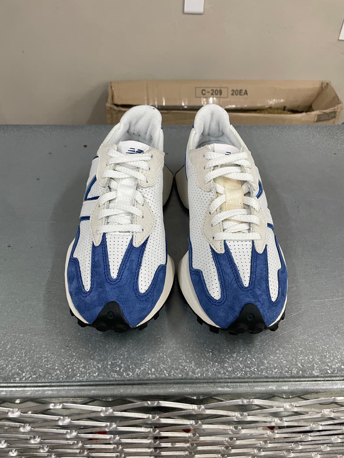 뉴발란스 327 블루 255 상품이미지5