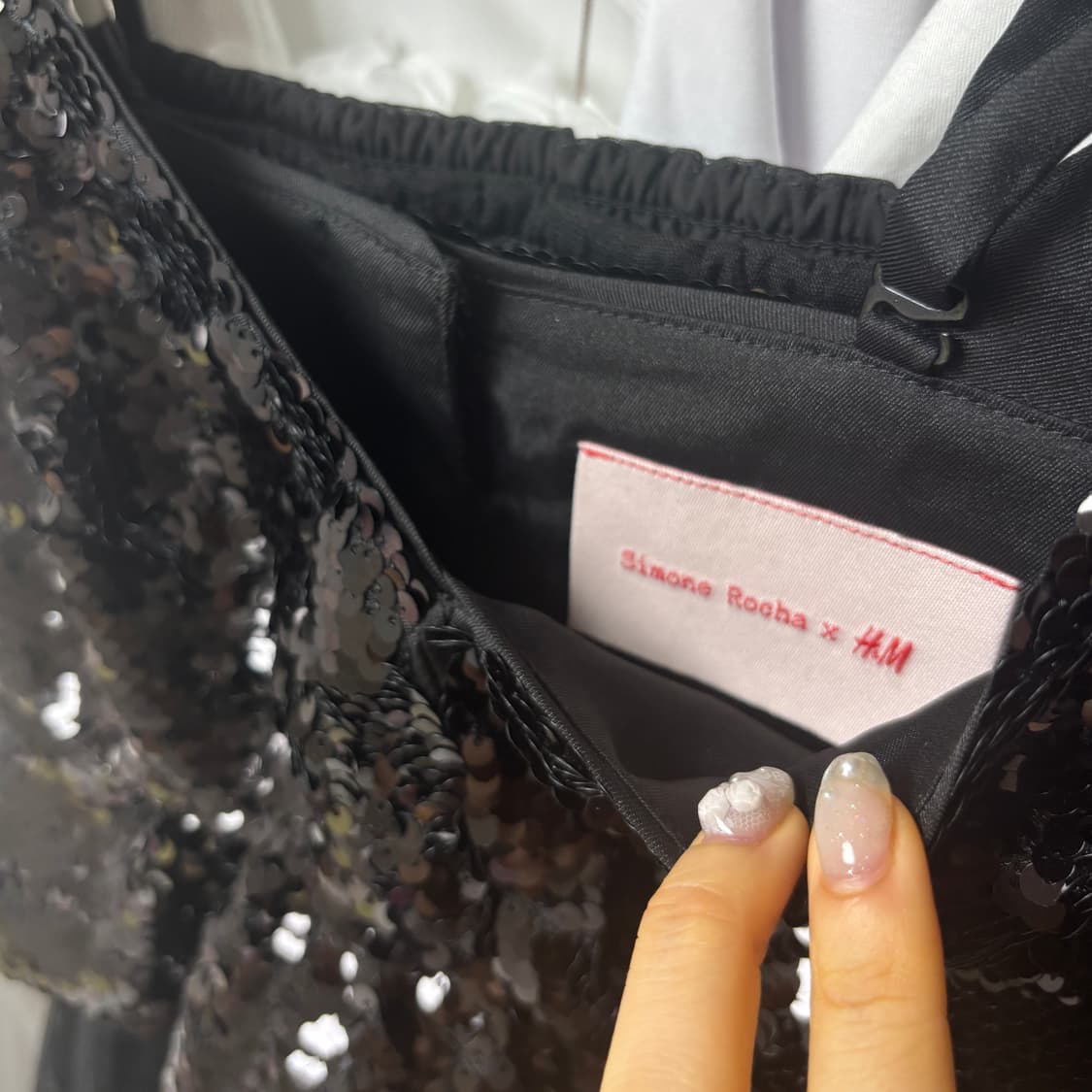 H&M 시몬로샤 크롭트 시퀸탑 32 상품이미지4