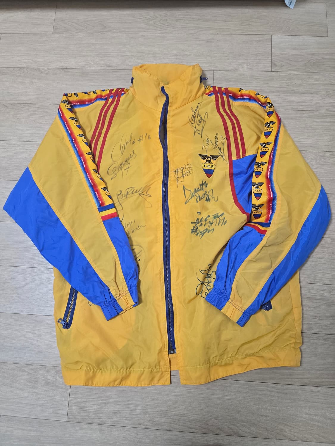 2002 한일 월드컵 에콰도르 국가대표 싸인 자켓 L 상품이미지1