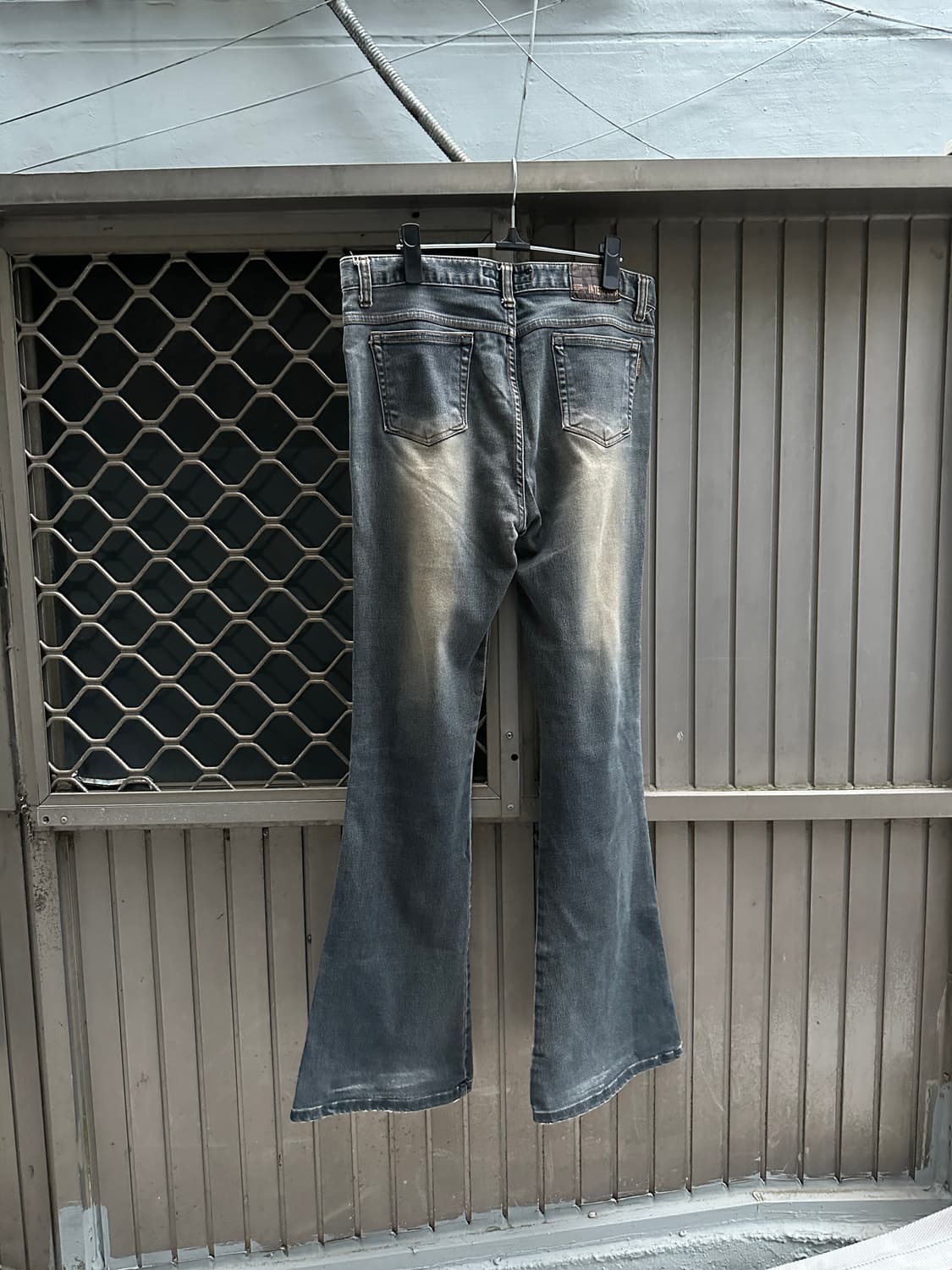 INTERFLOW side leather denim flare pants 상품이미지6