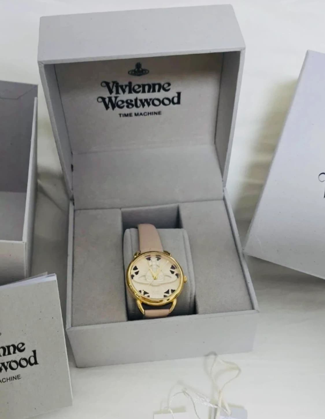 비비안웨스트우드 핑크 시계 상품이미지1