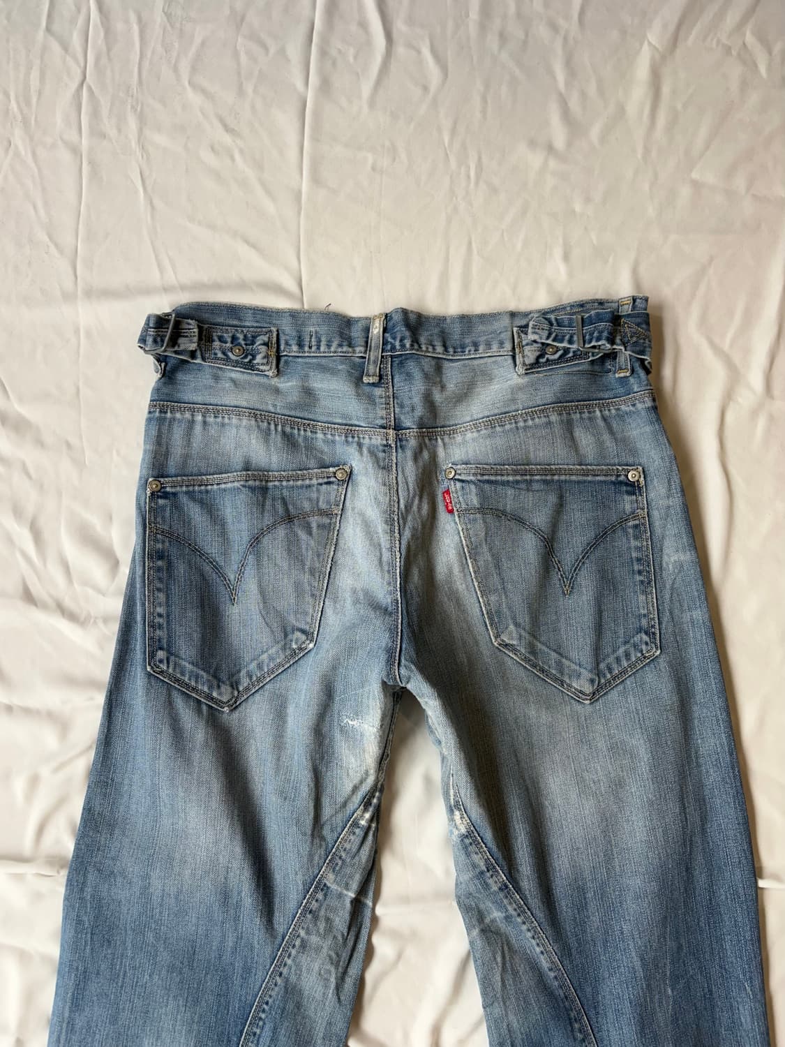 Levis 엔지니어드 진 사이드 신치백 상품이미지1