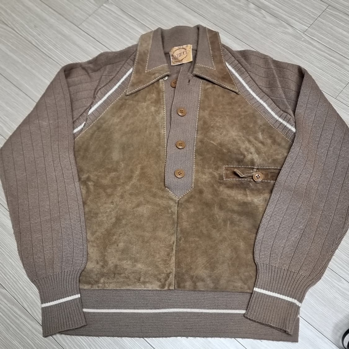 가비치gabicci 리얼소가죽스웨이드 니트 브라운 풀오버(남성S 여성L) 상품이미지1