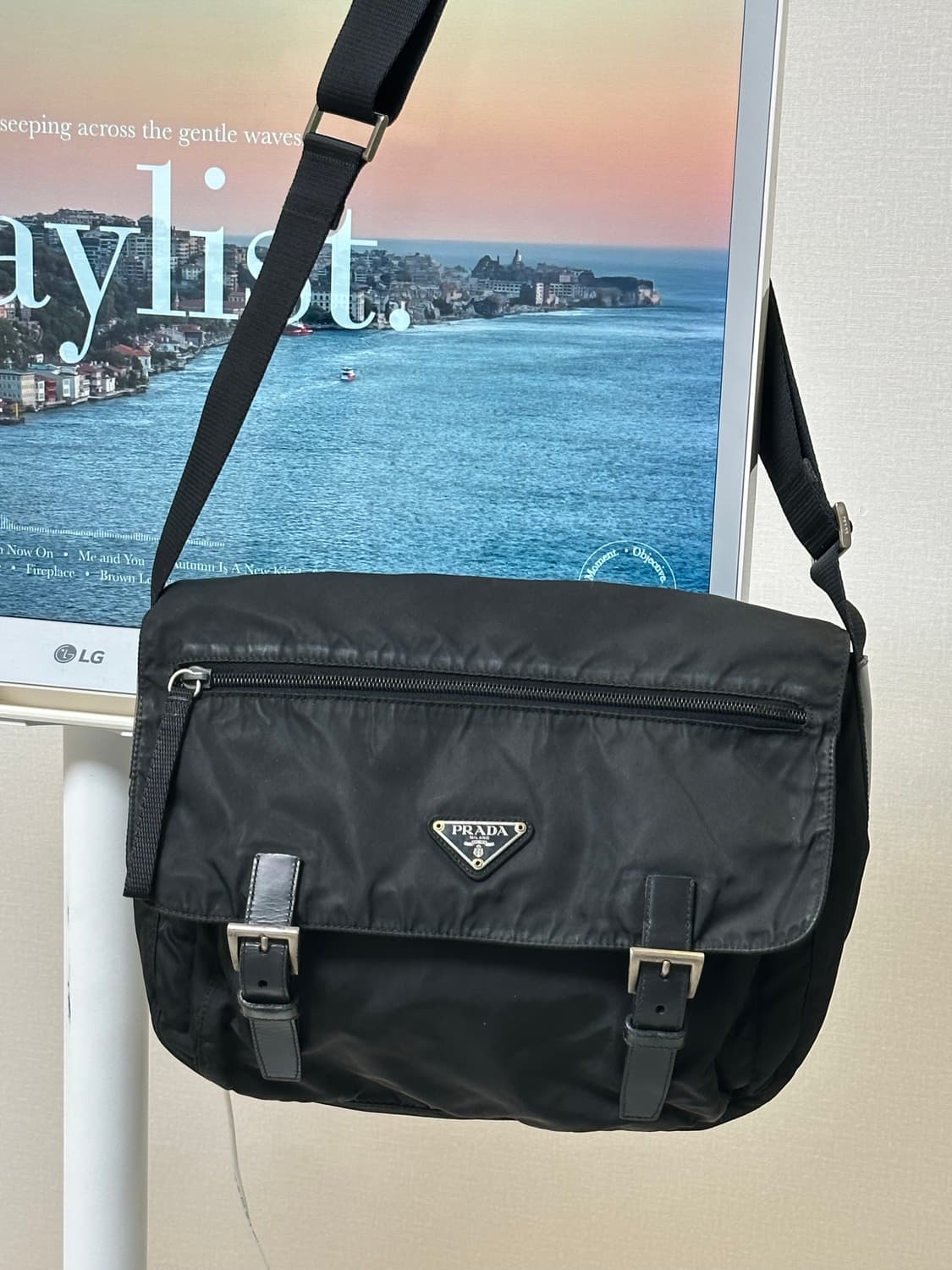 프라다 테수토 포코노 나일론 메신저백 상품이미지4