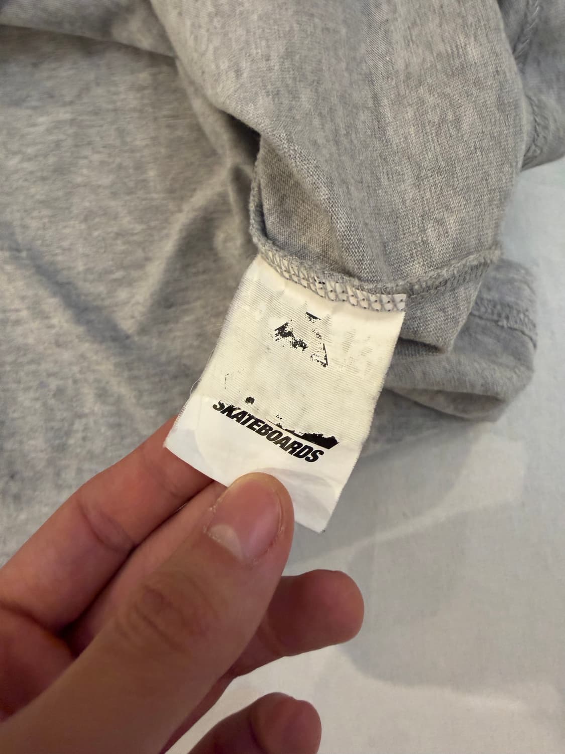 팔라스 샌스 트라이퍼그 롱슬리브 티셔츠 그레이 상품이미지5