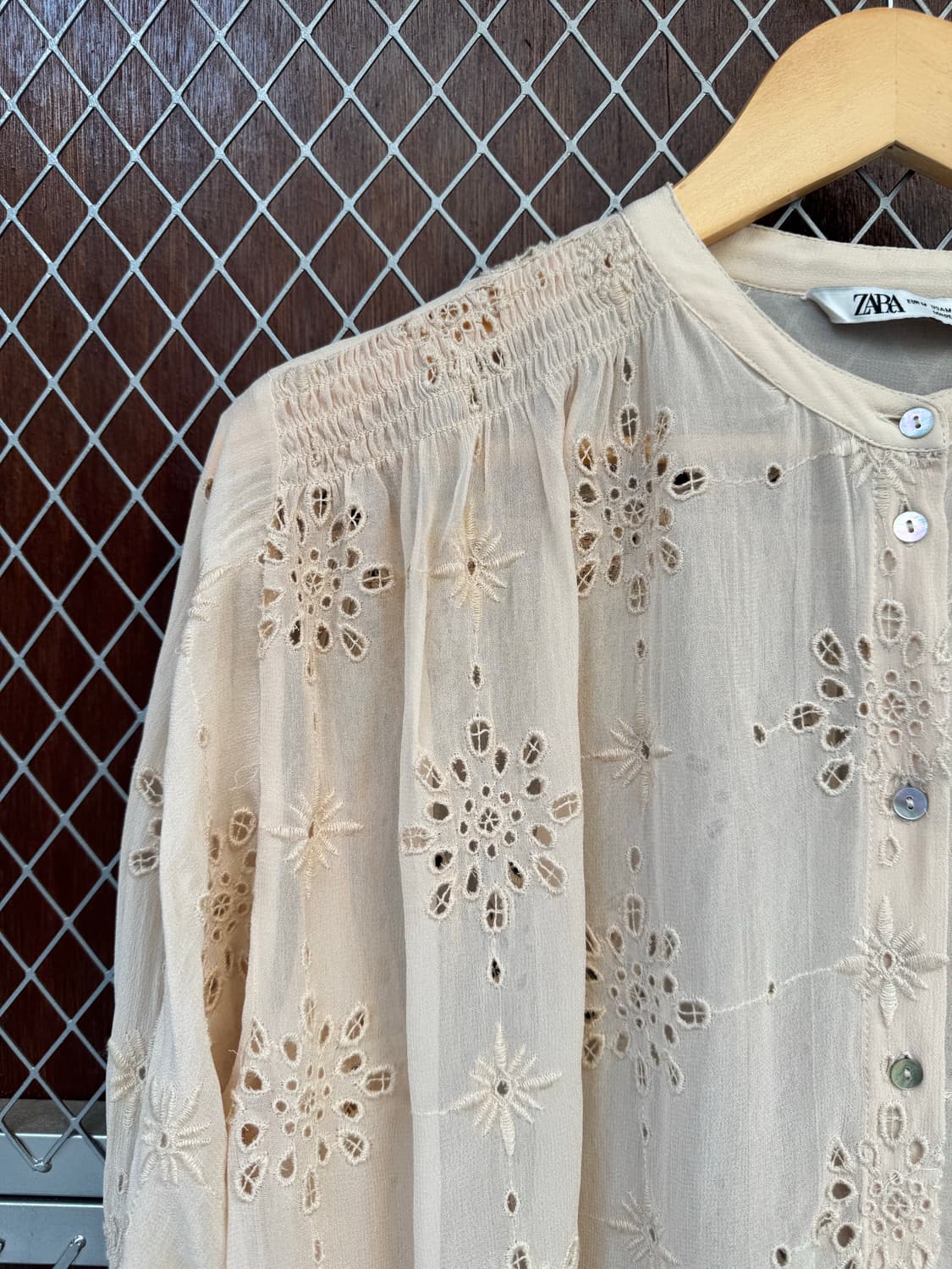 ZARA 자라 아일렛 펀칭 자수 아이보리 블라우스 M 상품이미지2