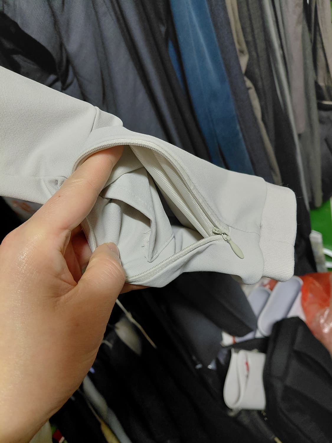 [247시리즈]오버핏 나일론 바람막이 맨투맨 S(95)사이즈 상품이미지7