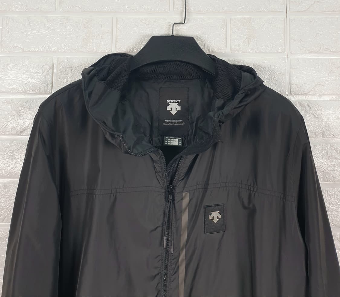 [100]데상트 트레이닝 바람막이 상품이미지3