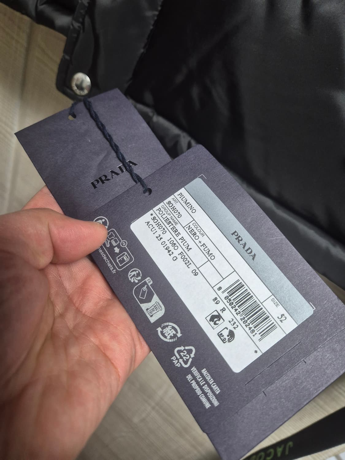 프라다 남성 구스다운 삼각로고 후드탈부착 점퍼패딩 SGH070(새제품) 상품이미지6