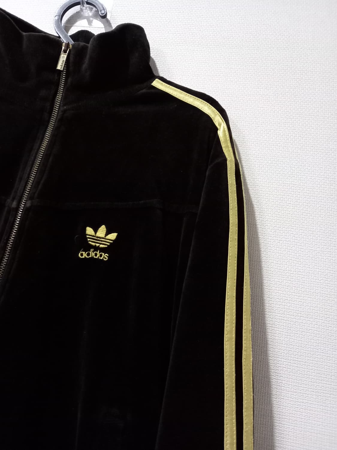 아디다스 희귀 벨벳 블랙 검골 트랙탑 저지 져지집업 100/L 상품이미지2