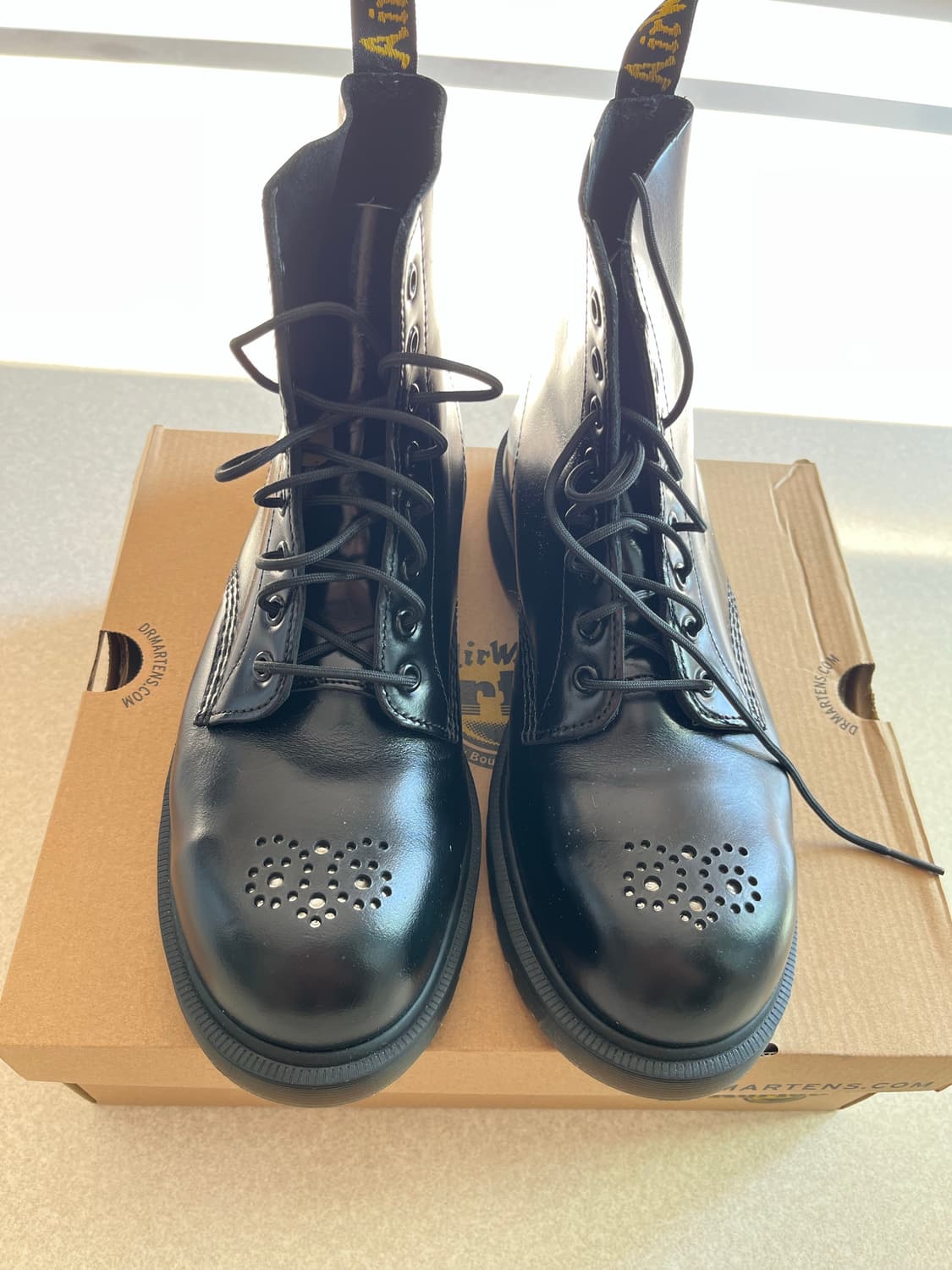 닥터마틴 1460 파스칼 스틸 토 브로그 8 아이부츠 블랙 270 팝니다 상품이미지1