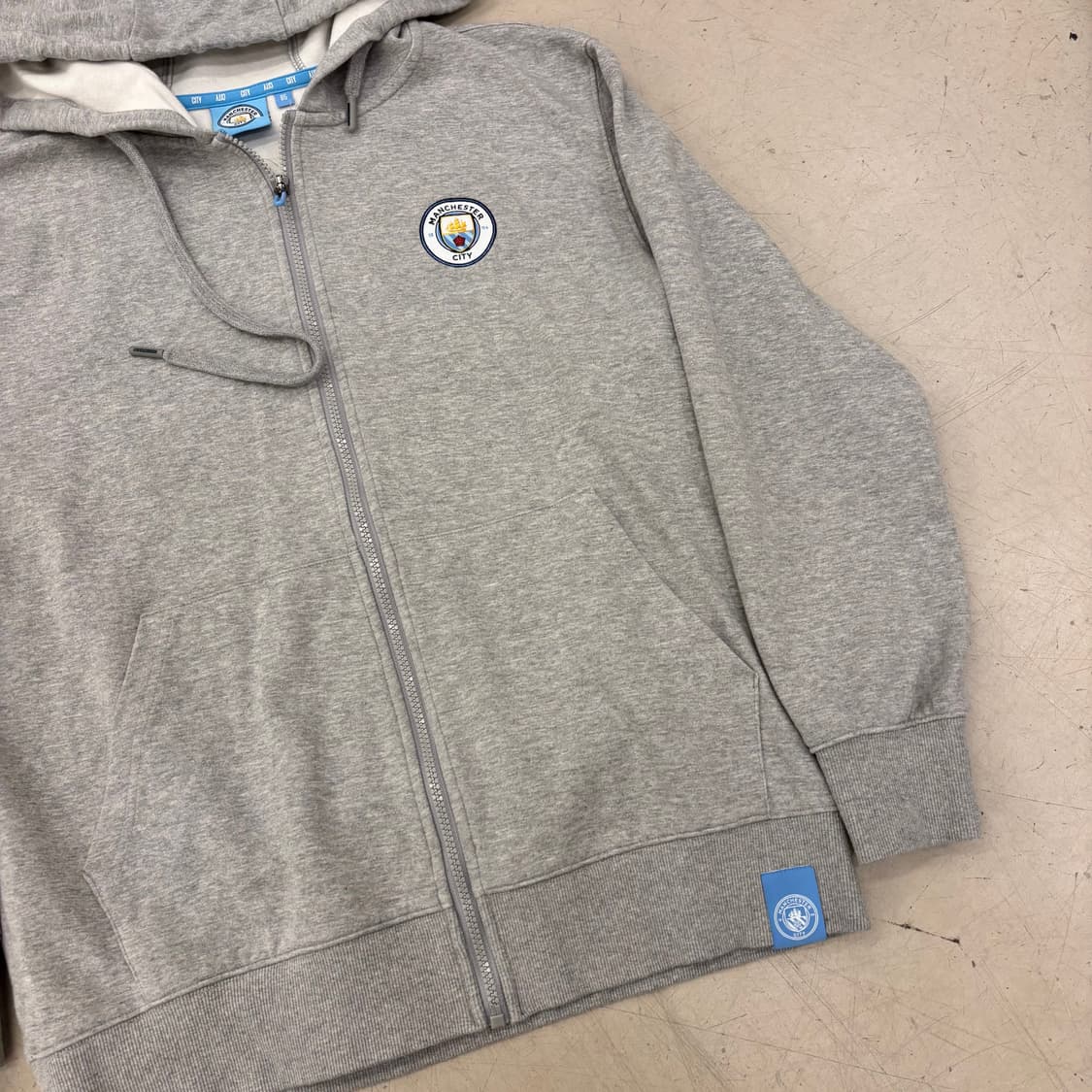 맨체스터 시티 빅로고 그레이 후드집업 상품이미지2