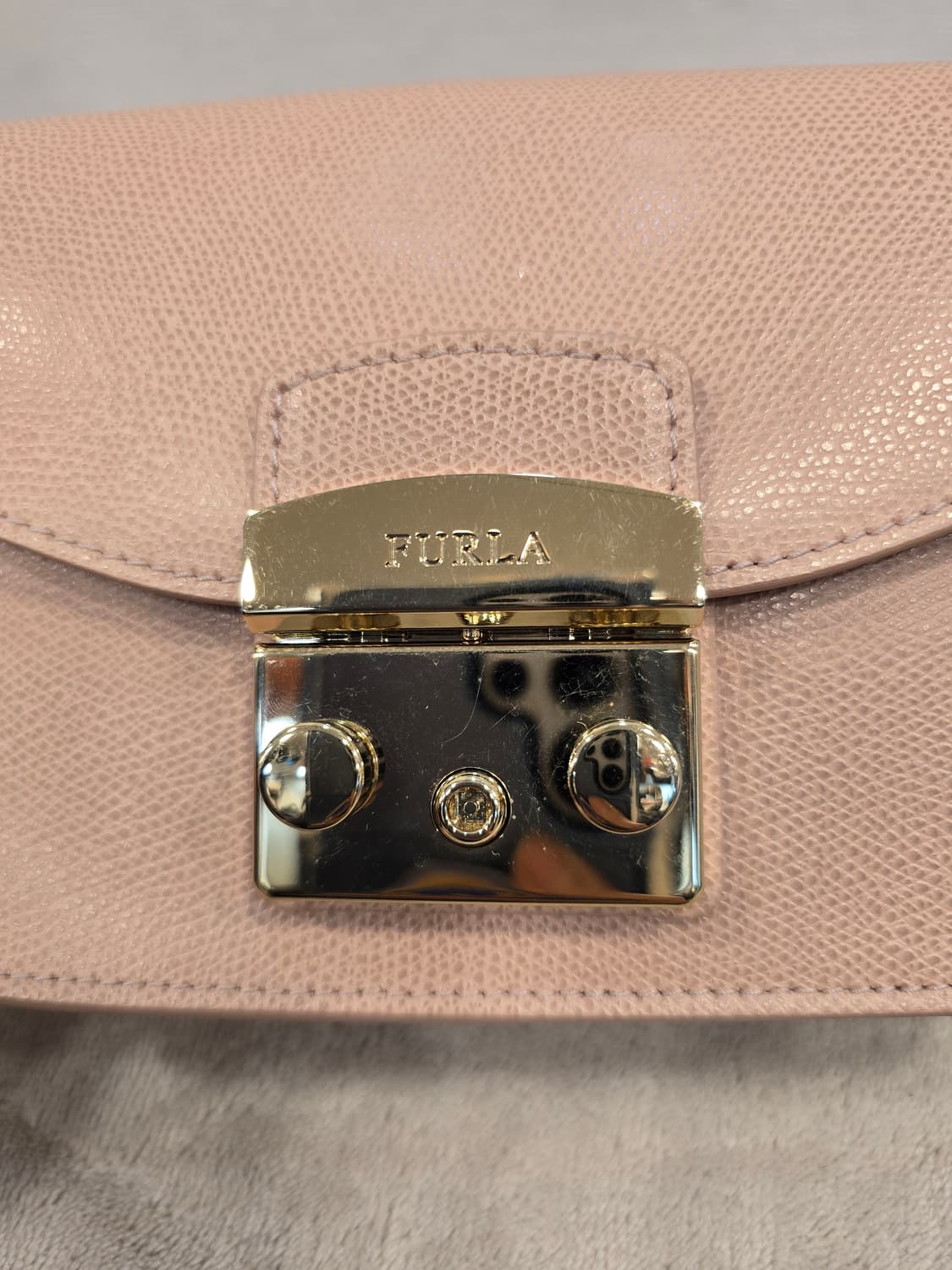 훌라 FURLA 메트로폴리스 미니 크로스백 체인백 가방 상품이미지5