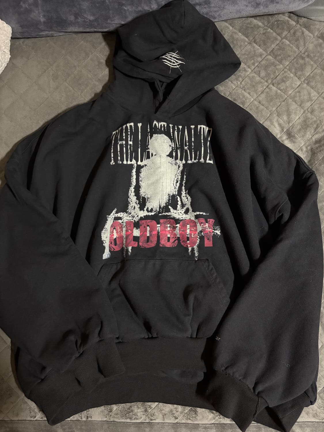 [1] 언더마이카 라스트 왈츠 올드보이 후드티 상품이미지2