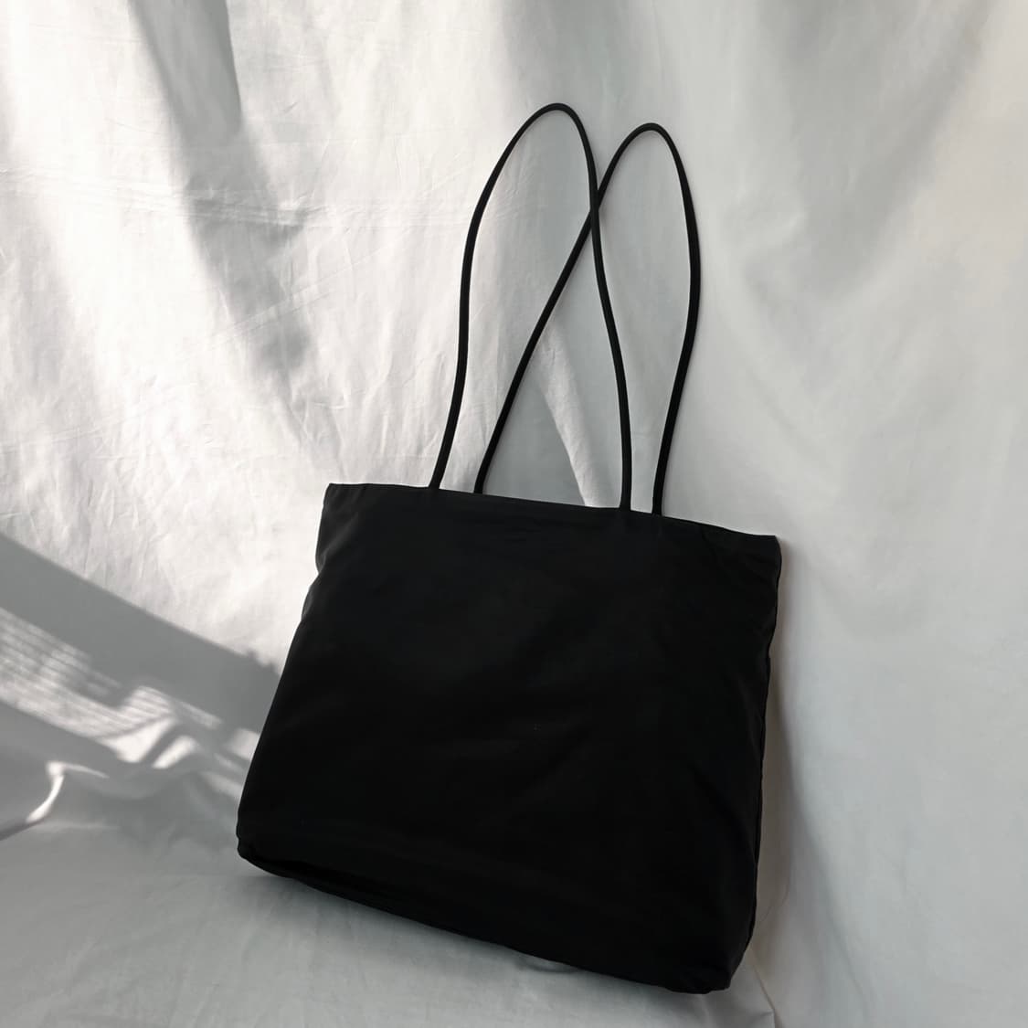 [정품 PRADA] 프라다 포코노 나일론 쇼퍼백 숄더백 라지 상품이미지3