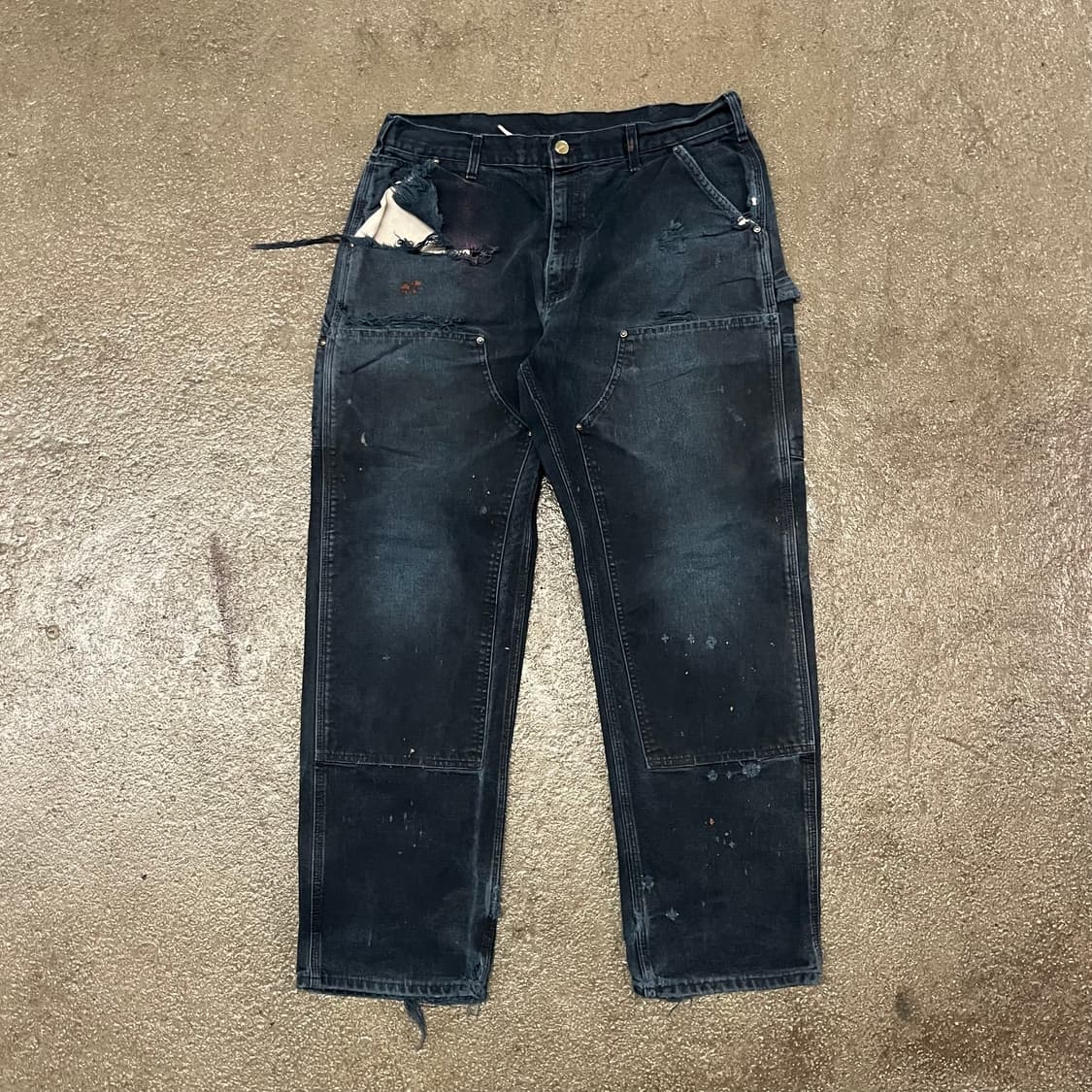 Carhartt 데미지 더블니 팬츠 (35“) 상품이미지1