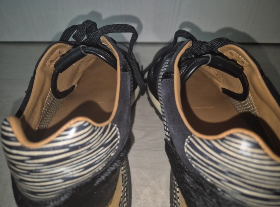 루이비통 런어웨이 스니커즈 운동화 블랙 화이트 36 37 240 상품이미지6