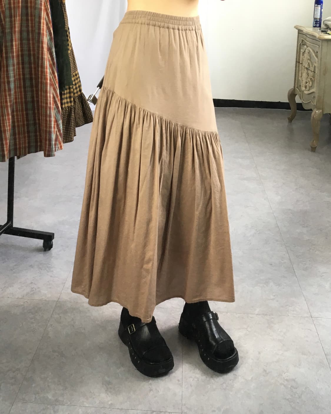 Line detail skirt 상품이미지1