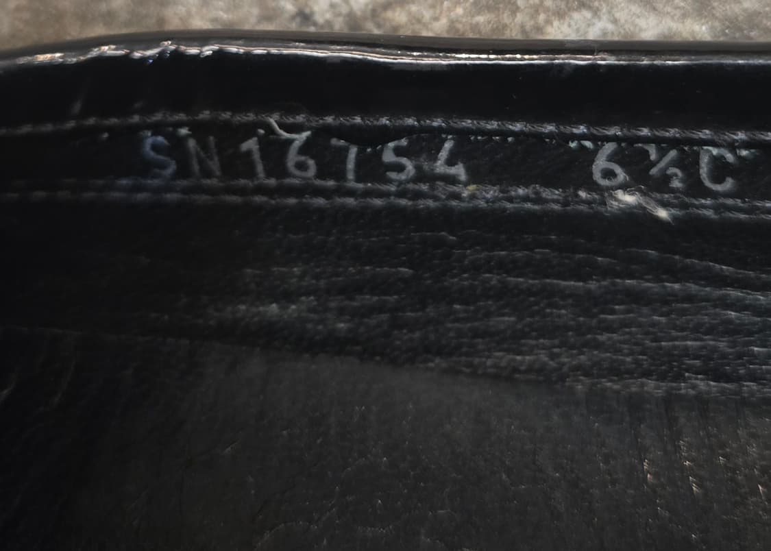 페라가모 블랙 페이턴트 로퍼 여성용 애나멜 상품이미지4