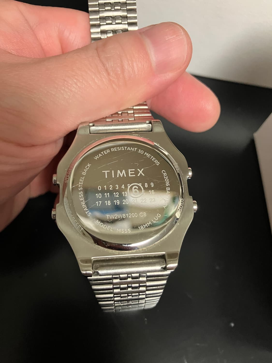 TIMEX T80 MM6 콜라보 실버색 손목 시계 (풀세트) 상품이미지4