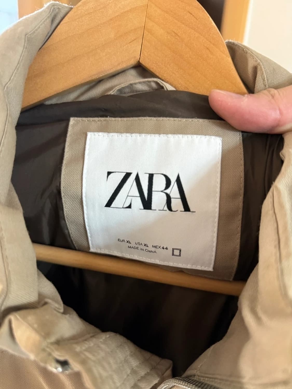 자라 베이지 경량패딩 XL 상품이미지3