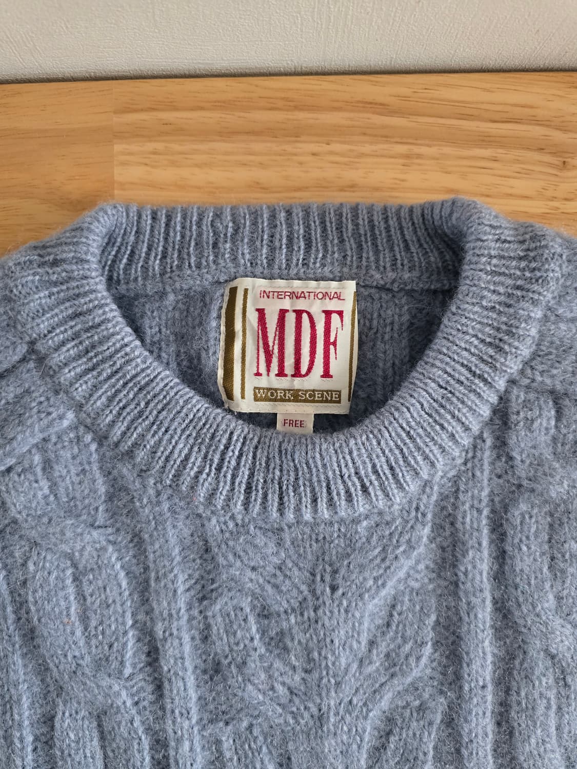 워크웨어 감성의 빈티지 울 100% 니트 상품이미지6